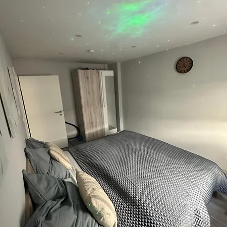 Stylish Theater 3 شقة كرويتستال